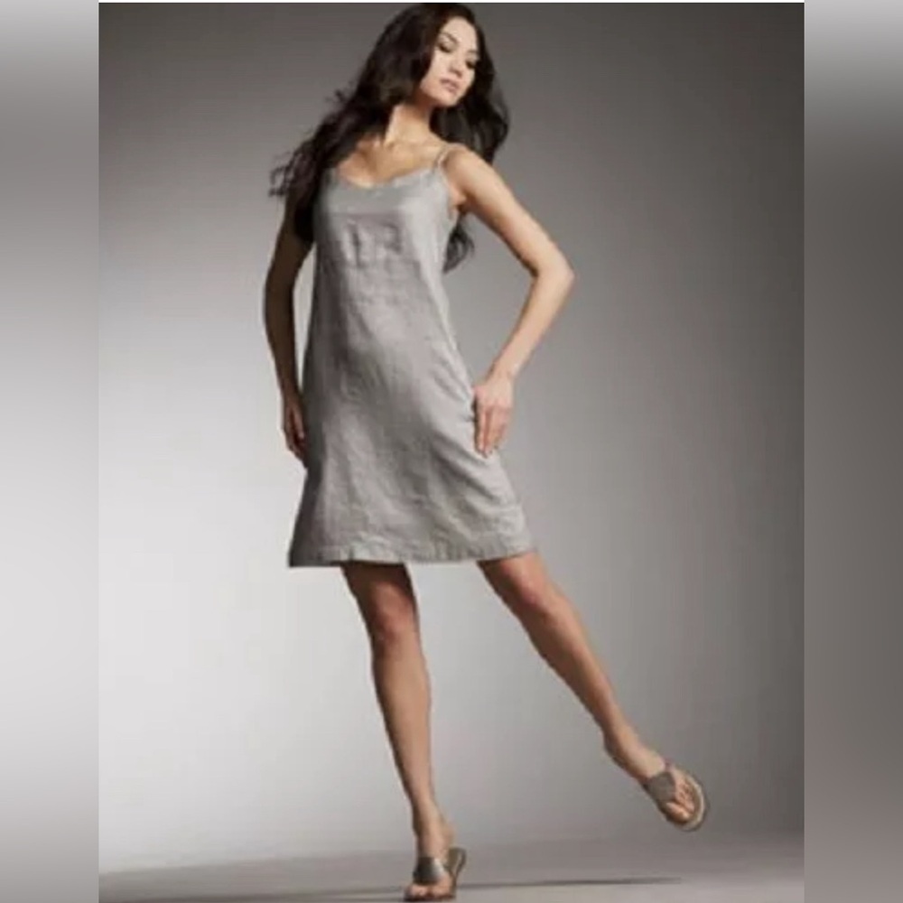 ✨ Eileen Fisher Silver Metallic Linen Dress – Petite Medium Chic!